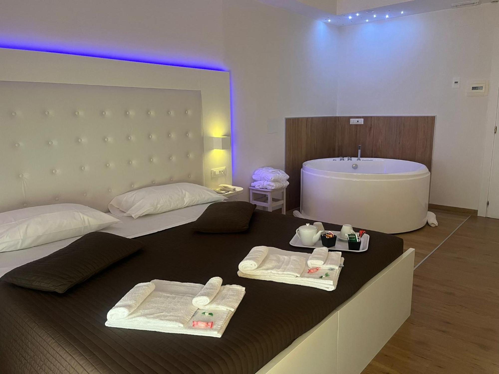 Boutique Hotel E Spa Citta Bianca 佩斯卡拉 外观 照片
