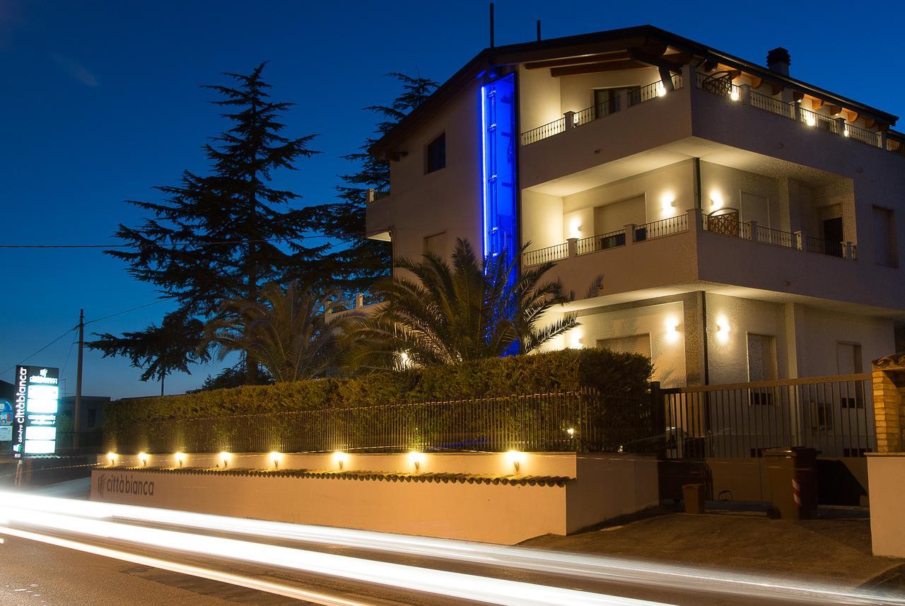 Boutique Hotel E Spa Citta Bianca 佩斯卡拉 外观 照片